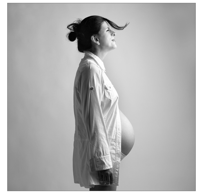Portrait einer schwangeren Frau - Roswitha Kaster - Fotografin in Riol und für das Trierer Land